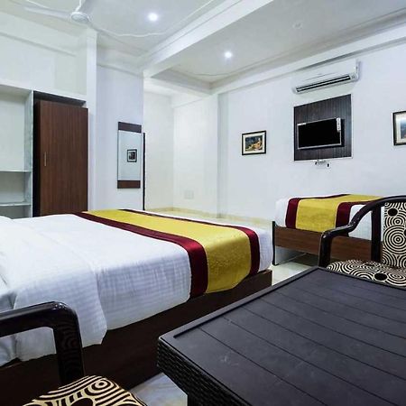 Collection O Vallabh Villas Udaipur Exterior photo